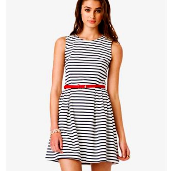 🌼 Forever 21 Nautical Stripe Belted Fit & Flare Dress S - Picture 1 of 7